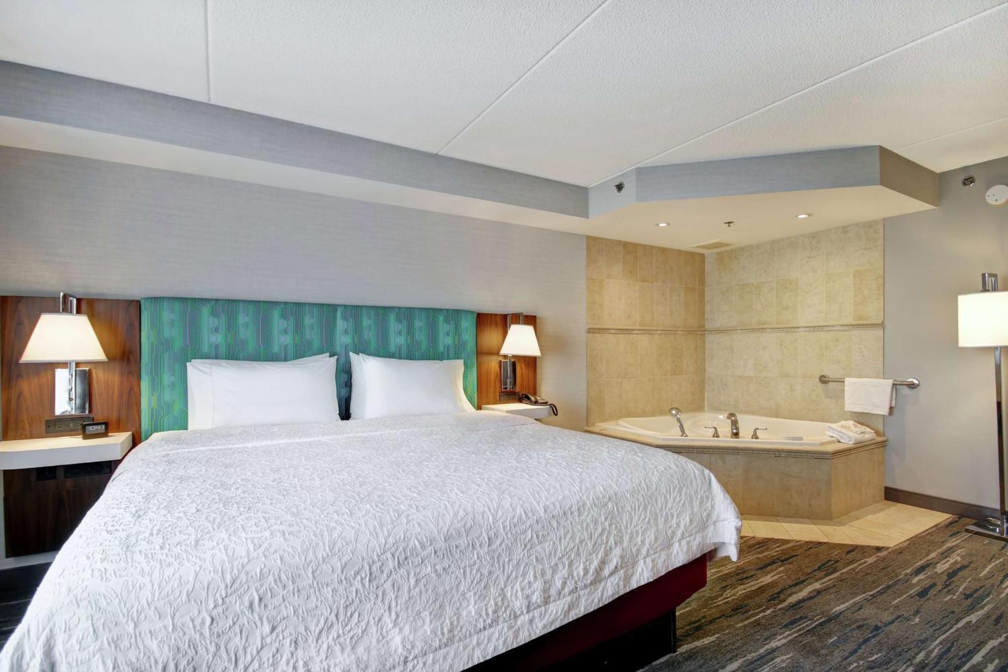 Hampton Inn & Suites Гвелф Екстер'єр фото